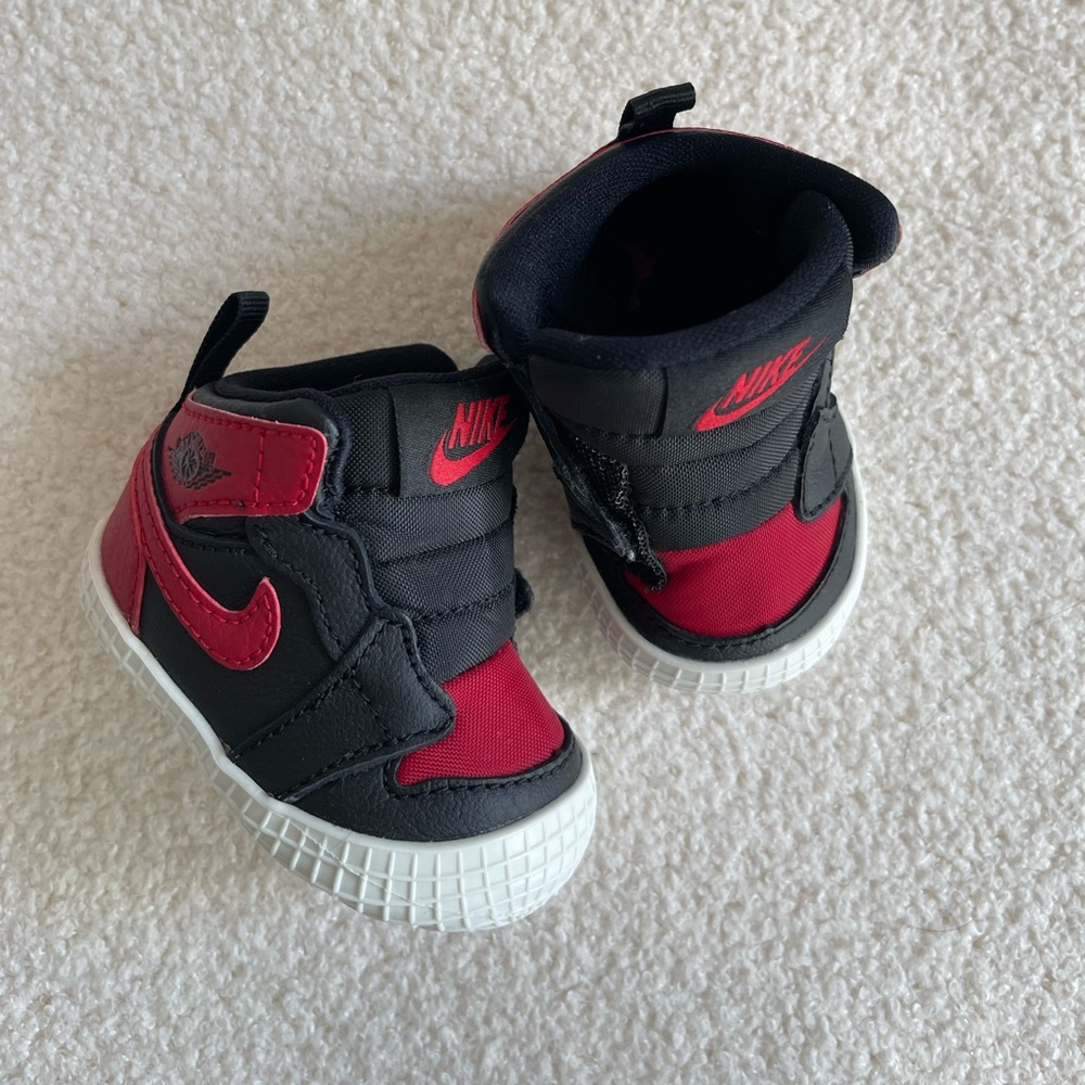 Jordan 1 Black/Red 1C